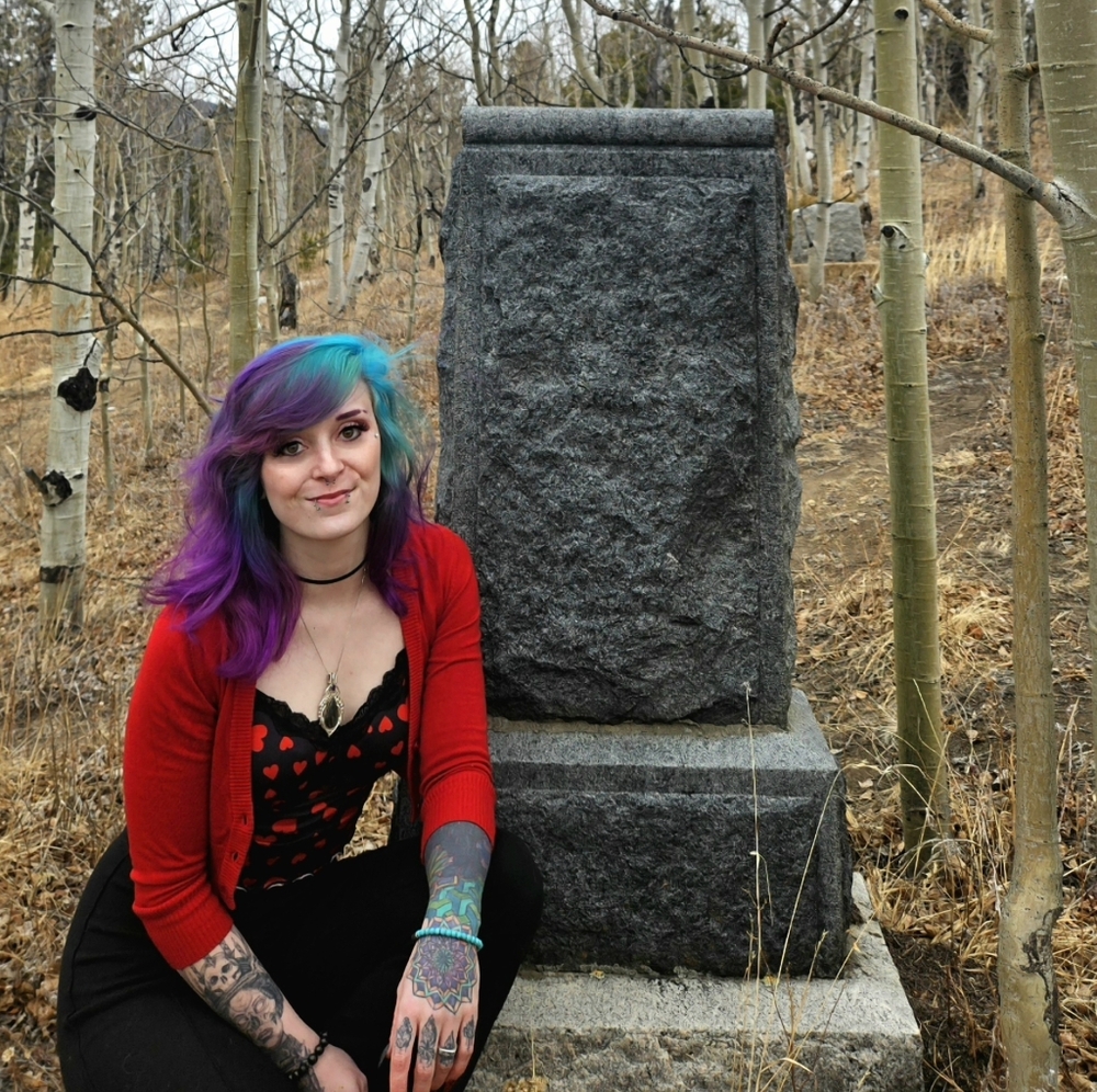 Meet your Posher, Izzy